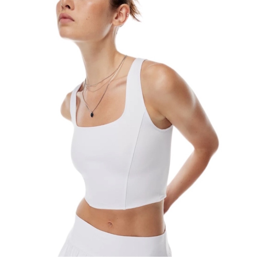 Aritzia Sunday Best Sundeh Square Neck Crop Top